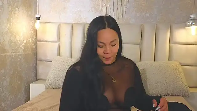 EmilyQueen3x online show from 05-30-26, 01:06