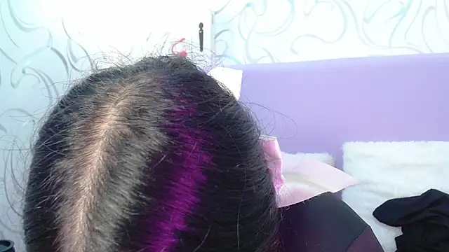 EmilyQueen3x online show from 10-17-25, 12:40