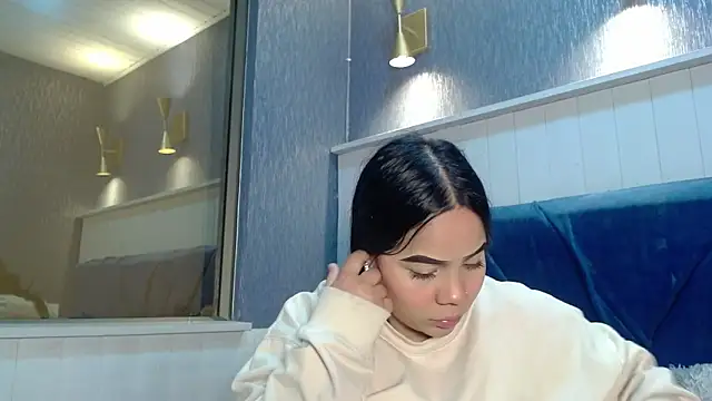 EmilyQueen3x online show from 12-05-25, 11:53