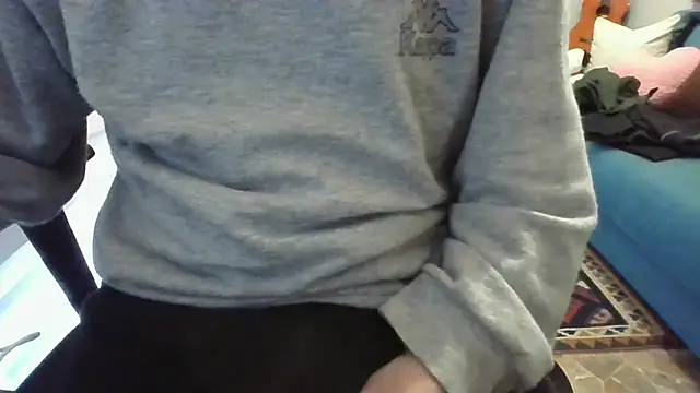 Snapshot of alessexxx24 chatting on 01-18-25, 09:45 alessexxx24 online show from 01-18-25, 09:45