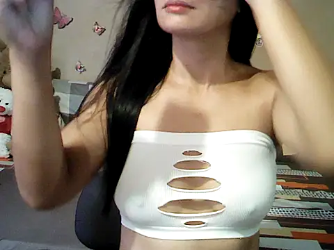 Snapshot of Mia_Rein chatting on 07-16-26, 01:57 Mia Rein online show from 07-16-26, 01:57