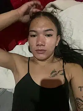 Snapshot of blowzy_sexy chatting on 12-31-24, 12:54 blowzy sexy online show from 12-31-24, 12:54