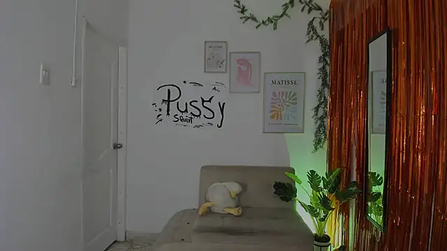 hornyprincess   online show from 10-20-25, 06:08