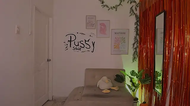 hornyprincess   online show from 11-01-25, 06:13