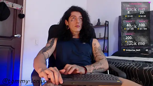 tommylongxx online show from 10-16-25, 02:42