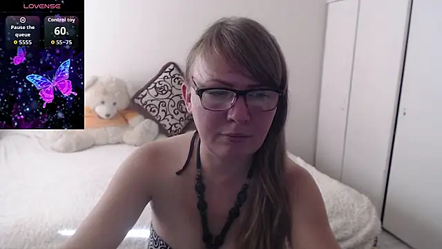 MargotLot online show from 09-28-25, 04:19