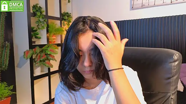 Ivy Gail online show from 11-13-25, 03:32