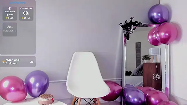 Cilie lee online show from 11-13-25, 03:49