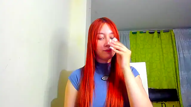 Snapshot of horny__molly_ chatting on 01-08-25, 12:06 horny  molly  online show from 01-08-25, 12:06