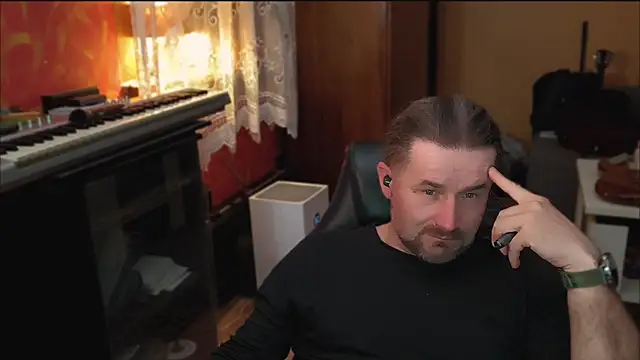 Mosiadz1975 online show from 03-09-25, 02:07