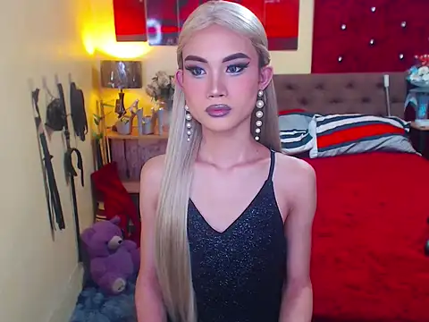 MeatyhorsecockMistress online show from 11-11-25, 06:52