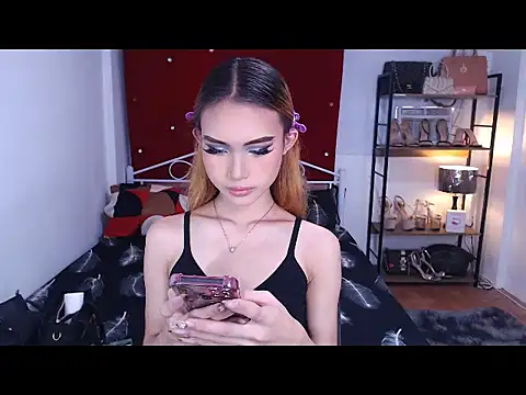 MeatyhorsecockMistress online show from 01-06-26, 07:45