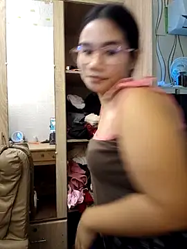 Kissy07 online show from 11-27-25, 02:12