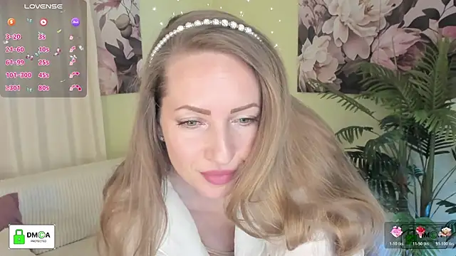 Queenymel online show from 03-29-26, 04:52