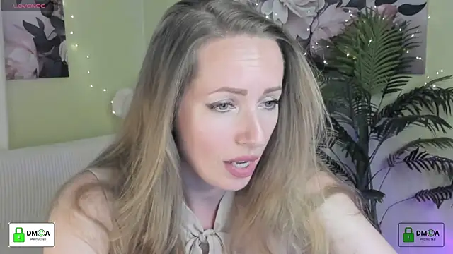 Queenymel online show from 06-07-26, 04:56