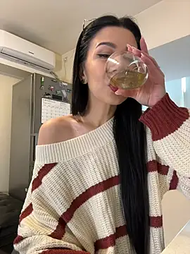 Snapshot of denise_k chatting on 02-16-26, 12:37 denise k online show from 02-16-26, 12:37