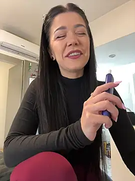 Snapshot of denise_k chatting on 03-19-26, 11:43 denise k online show from 03-19-26, 11:43