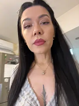 Snapshot of denise_k chatting on 02-13-26, 12:38 denise k online show from 02-13-26, 12:38