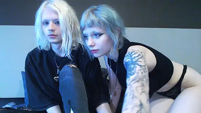 Snapshot of Alien_Bella chatting on 01-21-25, 11:13 Alien Bella online show from 01-21-25, 11:13