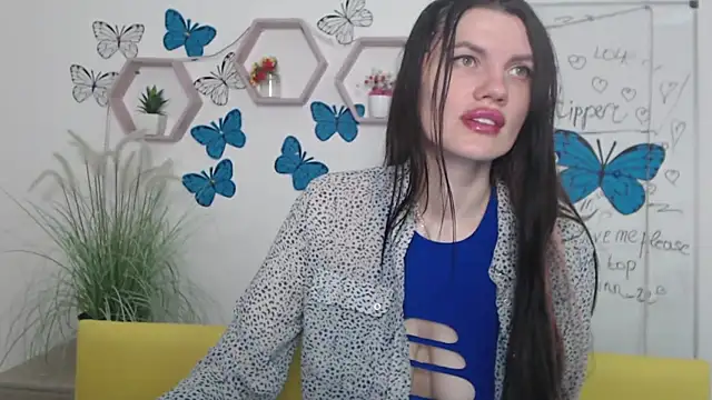 Snapshot of MilaLoona chatting on 03-15-25, 06:58 MilaLoona online show from 03-15-25, 06:58