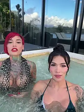 divavirtual11 online show from 12-15-25, 09:53