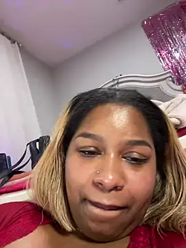 Snapshot of BigFineSelena chatting on 01-10-26, 12:33 BigFineSelena online show from 01-10-26, 12:33