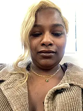 Snapshot of BigFineSelena chatting on 03-14-25, 04:40 BigFineSelena online show from 03-14-25, 04:40