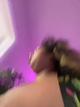 Snapshot of BigFineSelena chatting on 02-06-26, 01:07 BigFineSelena online show from 02-06-26, 01:07