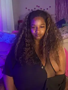 BigFineSelena online show from 06-12-26, 01:03