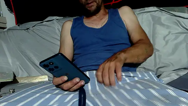 Snapshot of goodick4u28 chatting on 05-15-26, 04:32 goodick4u28 online show from 05-15-26, 04:32