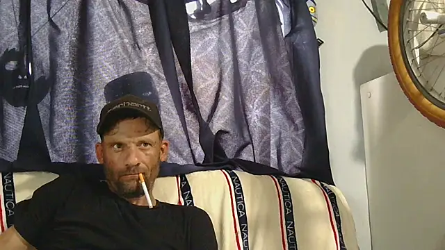 Snapshot of goodick4u28 chatting on 07-10-26, 08:42 goodick4u28 online show from 07-10-26, 08:42