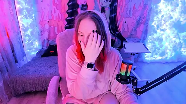 Snapshot of Samanta_Lux chatting on 03-06-26, 08:53 Samanta Lux online show from 03-06-26, 08:53