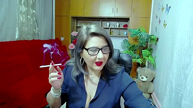 LucilleFenlys online show from 12-06-24, 09:40