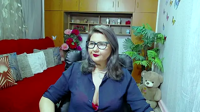 LucilleFenlys online show from 12-05-24, 09:22