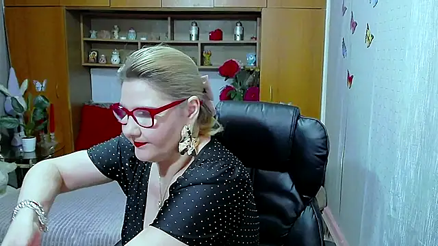 LucilleFenlys online show from 03-13-26, 08:58