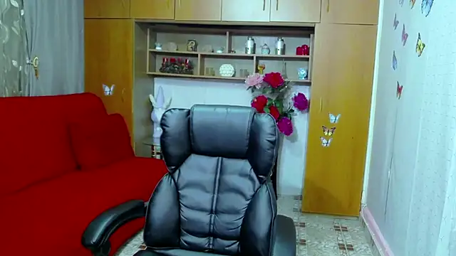 LucilleFenlys online show from 03-12-25, 11:12