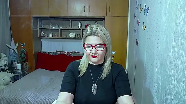 LucilleFenlys online show from 04-05-26, 06:58