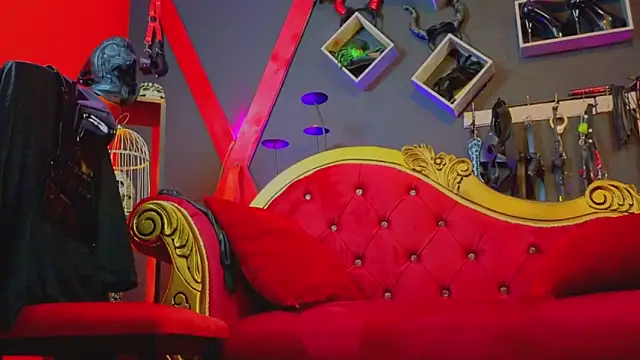 PerlaDivaio online show from 09-17-25, 01:57