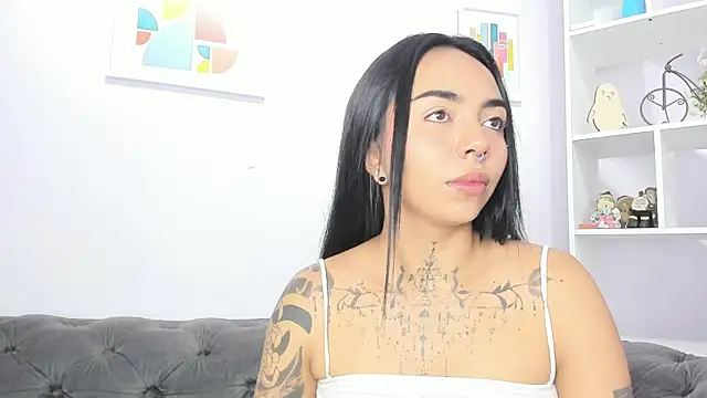 miss soffi  online show from 02-06-26, 12:56