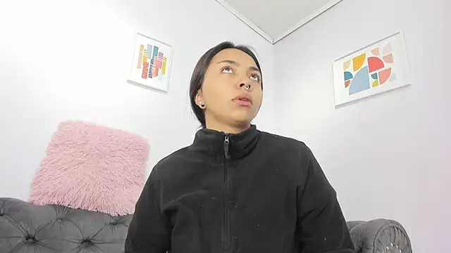 miss soffi  online show from 11-04-25, 12:20