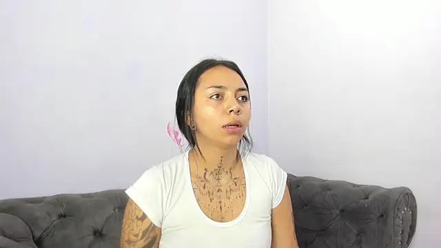 miss soffi  online show from 04-09-26, 12:11