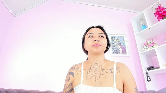 miss soffi  online show from 05-11-26, 12:06