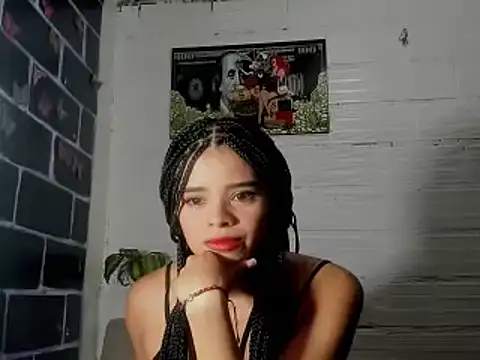 Snapshot of sarasandle chatting on 03-08-25, 09:18 sarasandle online show from 03-08-25, 09:18