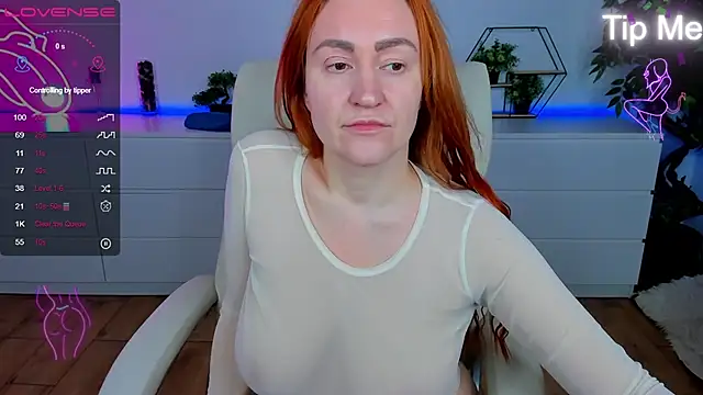 Kamilla Hot online show from 11-06-25, 06:28