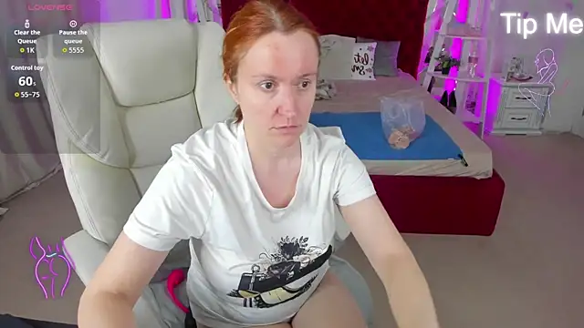Kamilla Hot online show from 07-09-26, 06:07