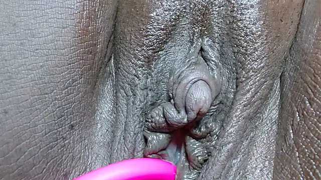 morenahott1 online show from 04-01-26, 01:41