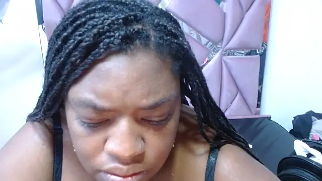 morenahott1 online show from 03-19-26, 01:33