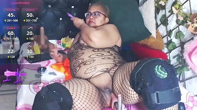 mature beautiful online show from 02-23-26, 11:44