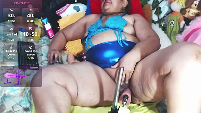 mature beautiful online show from 03-25-26, 12:26