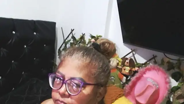 mature beautiful online show from 02-26-26, 01:49